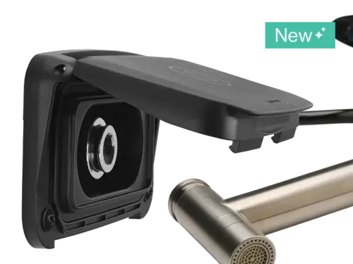 Scanstrut Ventura SC-V-W1 cold water outlet with flap open, showing the quick-connect port and a steel wash down nozzle