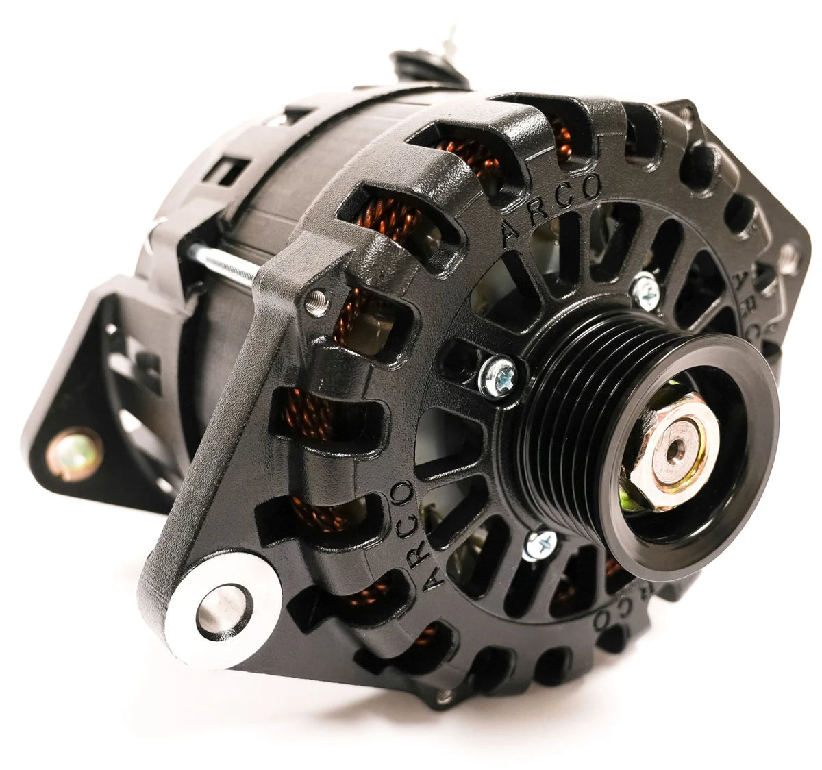 ARCO alternator 24V 7kW, 4502, black finned alternator with a ribbed black pulley and a dual foot mount, rear battery post