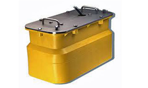 Garmin R199 010-10643-20 2kW in-hull depth transducer, yellow housing with metal top plate