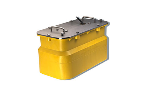 Garmin Airmar 599LH 010-11641-30 CHIRP dual range 2kW in-hull transducer, yellow housing with steel lid